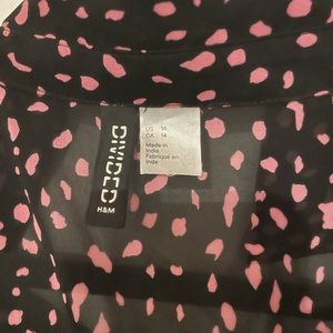 Black & pink blouse